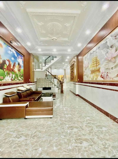 Nhà Mố Sạch Sẻ DT 120m2 1Trệt 1Lầu 2Pn 3Wc Sân Đậu Ôtô Hẻm Xe Tải