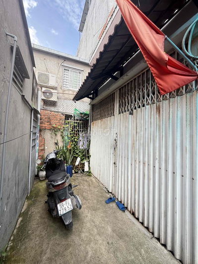 CHỦ CẦN BÁN GẤP NHÀ 1 TRỆT 1 LỬNG NGAY DS2 CẦU ÔNG DẦU, CÁCH QL13 300M