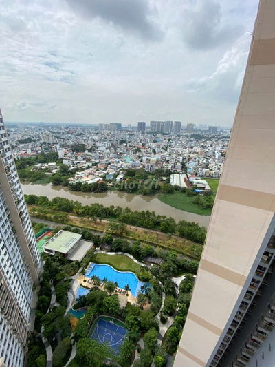 Cho thuê chưng cư Palm Heights - 3pn - 2nvs - 19tr - căn góc view đẹp.