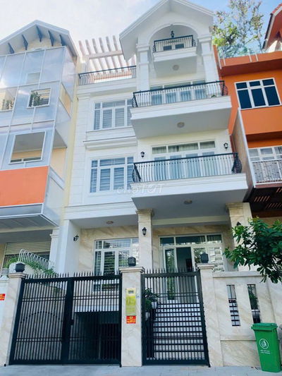 Cho Thuê Nhà Mặt Tiền Khu Biệt Thự Cao Cấp - Có Hầm- 7 x 26 mét