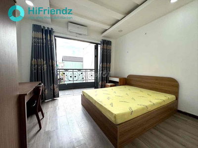 Phòng dạng 1PN tách bếp 40m2 ban công ngay gần Nguyễn Văn Cừ