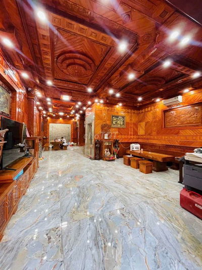 BIỆT THỰ SIÊU CAO CẤP CÓ THANG MÁY.