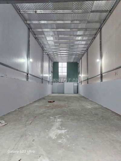 Cho thuê kho mới đựng 5×20m gần Gigamall Phạm Văn Đồng