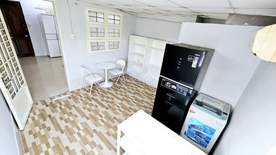 CHDV 50m2, 1 PK+1PN full nội thất, view Landmark 81, gió thổi ầm ầm !