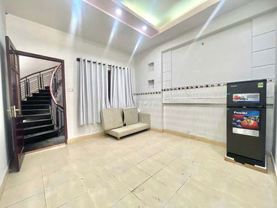 PHÒNG 39,8M2 CÓ 2PN BÊN TRONG FULL NỘI THẤT MẶT TIỀN NGUYỄN THỊ THẬP