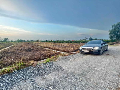 1015m2 đất vườn ,gần trường thạnh hoà .bến lức ,cách tphcm chỉ 25phút