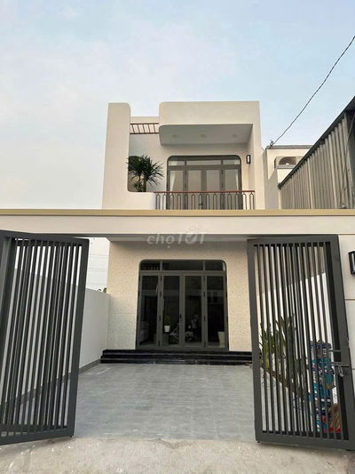 Chủ Ngộp Bán Gấp Nhà 2 Lầu 100m2 3PN Sổ Riêng Ngay Huỳnh Văn Nghệ BH