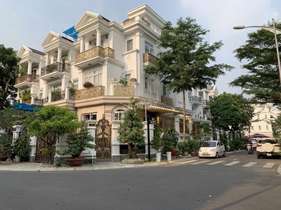 Biệt thự góc 2 mt Cityland Garden hills,dt 8x20m,xây dựng Hầm + 4 tầng
