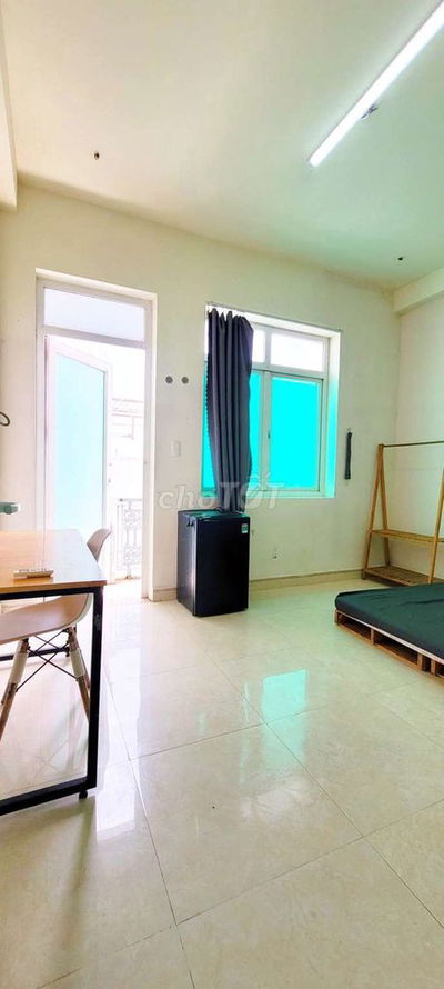 TRỐNG 1 PHÒNG BAN CÔNG GIÁ RẺ