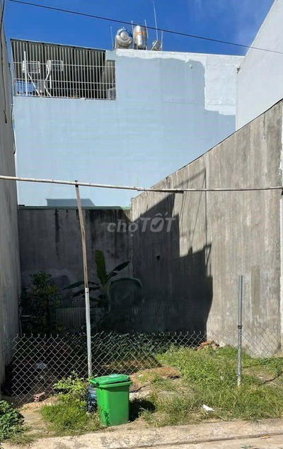 Đất thổ cư tại đường 102, Quận 9, TP. HCM, hướng Nam, giá chỉ 6 tỷ