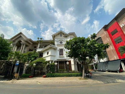 CHO THUÊ BIỆT THỰ LÊ THÚC HOẠCH 500M2 , VỊ TRÍ CỰC ĐẸP KD ĐA NGÀNH