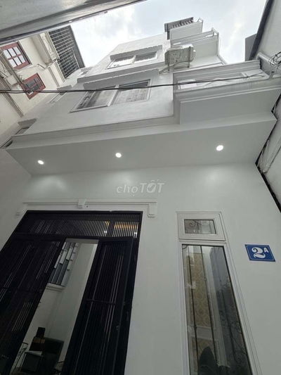 HIẾM CÓ 102 TẠI KHU VỰC