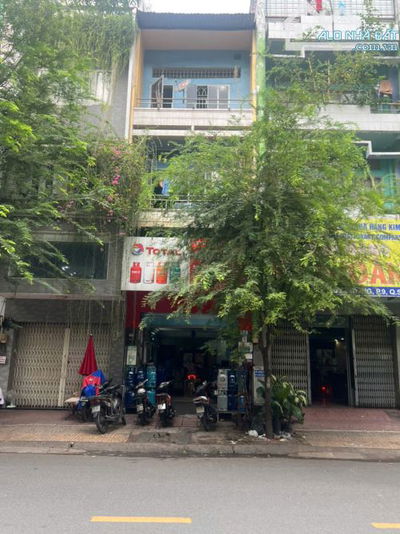 Bán nhà mặt tiền Nguyễn Duy Dương, Quận 5 – 4.2x17m, 1 trệt lửng 2 tầng, giá chỉ 26.3 tỷ!