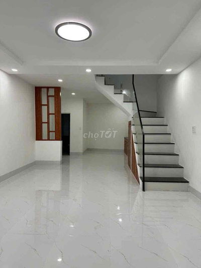 bán nhà 1 trệt 1 lầu full thổ cư