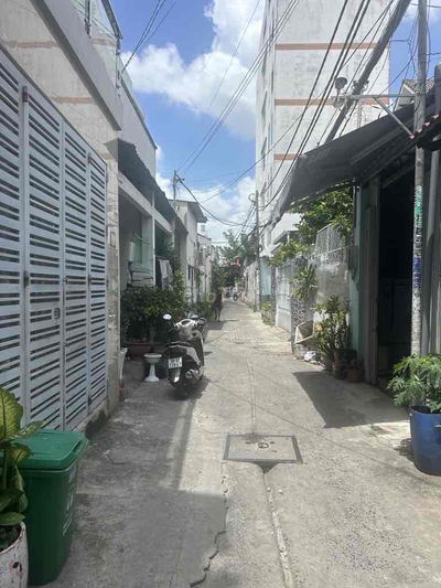 BÁN NHÀ 1/ SÁT MT HƯƠNG LỘ 2 BÌNH TÂN 4.5x12m HXH 5M SHR