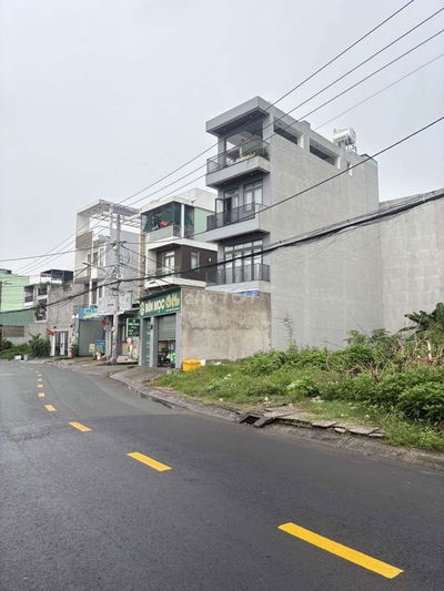 NHÀ C4 - 70M2 - ĐƯỜNG XE HƠI - GẦN NDT - KHU NHÀ AN NINH VỊ TRÍ ĐẸP