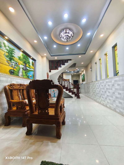 NHÀ FULL NỘI THẤT QUỐC LỘ 13