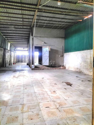 Mặt Tiền Kinh Doanh/Kho Xưởng Sản Xuất -- 300m2 - NỞ HẬU - Có phòng ở.
