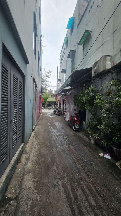 60M2 X 2 TẦNG - HXH VÀI CĂN RA MT TRƯỜNG CHINH - NỞ HẬU - KHÔNG LG