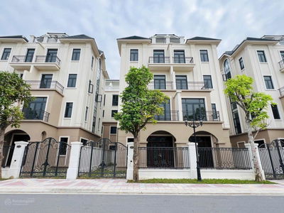 Bán Biệt thự song lập Vịnh Tây 6 - Vinhomes Ocean Park 3, giá tốt nhất thị trường. View bể bơi