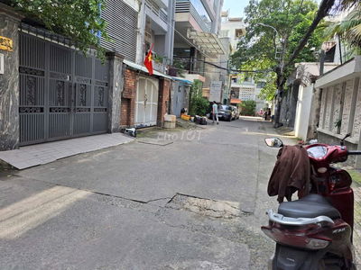 Cho thuê nhà nguyên căn hẻm 125 - Nguyễn Cửu Vân - 4.5×20- 4 T- 35tr