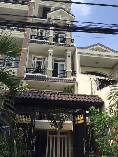 Phòng trọ có gác gần nhà ga T3, phường 13 quận Tân Bình.