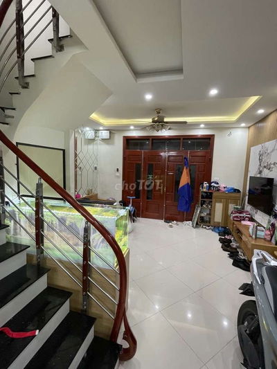 Hơn 6 ty, nhà 5 tầng gần trường THPT Nguyễn Huệ - Hà Đông