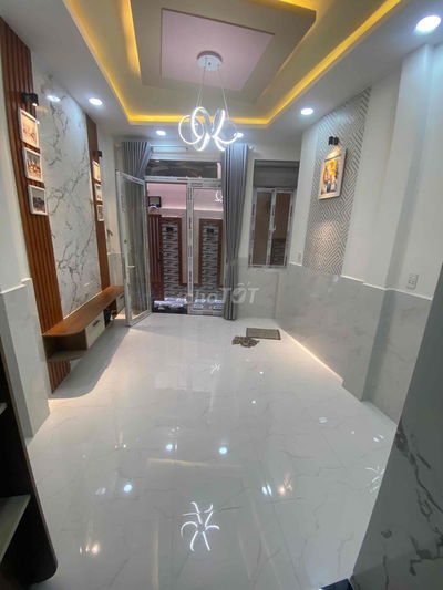 NHÀ ĐẸP VÀO Ở NGAY BÌNH ĐÔNG Q8 GẦN CẦU CHÀ VÀ