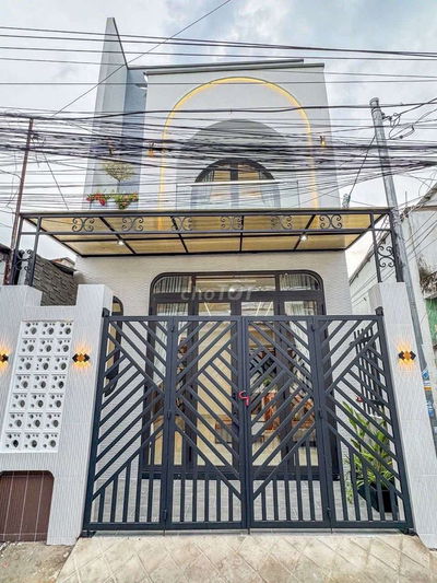 BÁN GẤP NHÀ KHU DÂN CƯ ĐÔNG ĐÚC