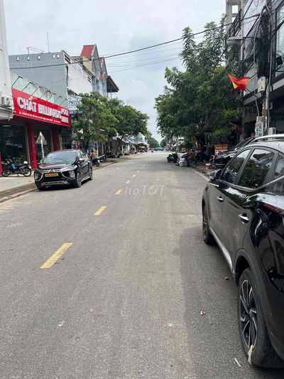 cho thuê Nhà D17 KDC viêtsng  nguyên căn