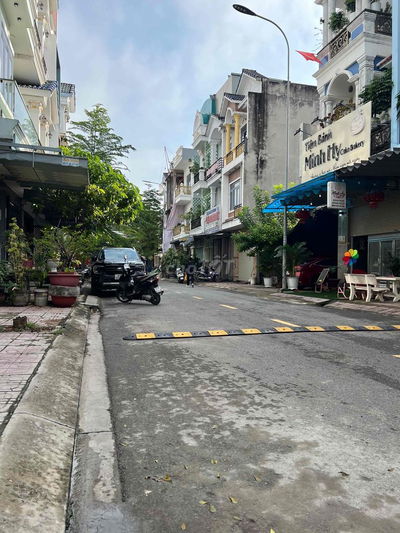 Bán Nhà KDC Phú Hồng Thịnh 8