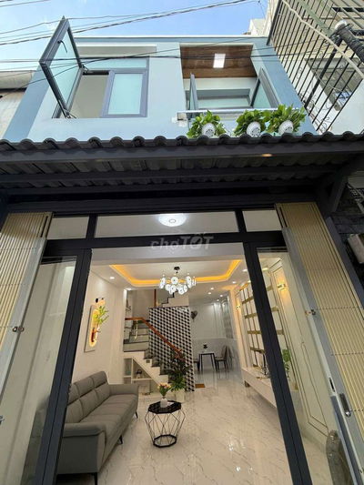 Nhà mới nội thất đầy đủ Giá Tốt SHR hẻm 78 Cao Lỗ F4 Q8 Dọn vào ở ngay