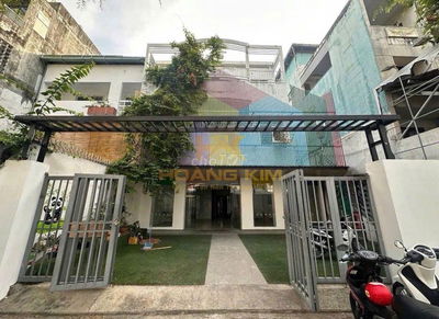 Cho thuê nhà Nguyễn Thái Bình, P.12, Q.Tân Bình, 12x25m, 1 trệt 2 lầu