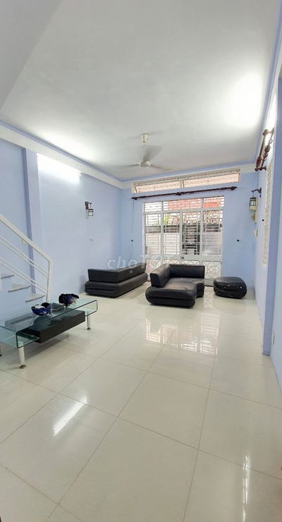 Bán nhà 42/ Hoàng Hoa Thám, 2 tầng 4PN, 3WC, DT 67m2 chỉ 6,6 tỷ còn TL