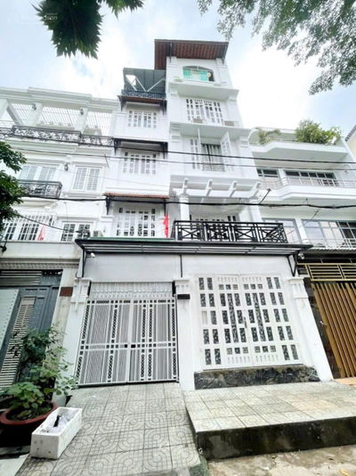 Bán toà nhà căn hộ dịch vụ thu nhập 70tr ngay Phạm Huy Thông