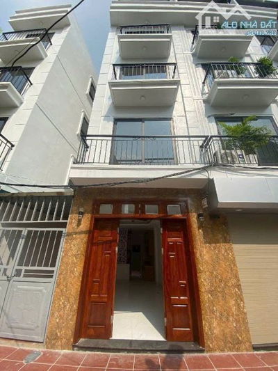 🏡 NHÀ MỚI LÔ GÓC 42M² – Ô TÔ ĐỖ CỬA – FULL NỘI THẤT – NHỈNH 6 TỶ – BÁT KHỐI, LONG BIÊN