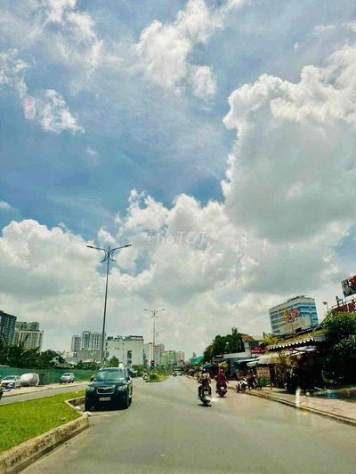 BÁN NHÀ MẶT PHỐ HOÀNG TRỌNG MẬU Q7