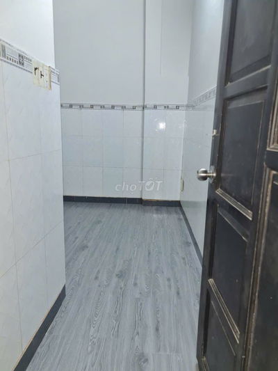 Ptrọ sv đường Huỳnh tấn phát, gần kcx