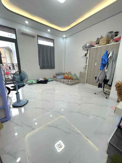 Bán nhà gần Nguyễn Sơn 36m2, 3 tầng, ngang 4m, sát mặt tiền nhỉnh 4 ty