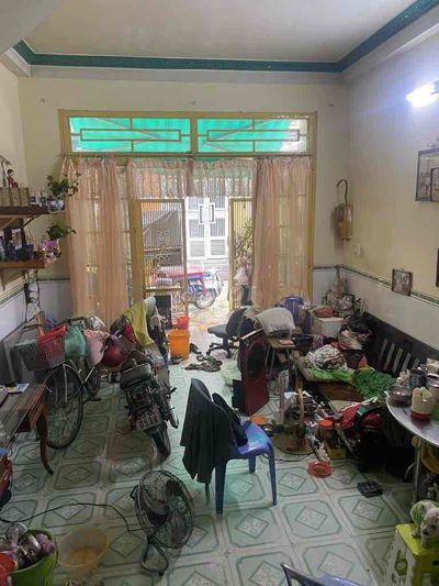 3 LẦU BAN CÔNG - ĐƯỜNG MỄ CỐC P15 Q8 - SAU LƯNG TRẠM Y TẾ.