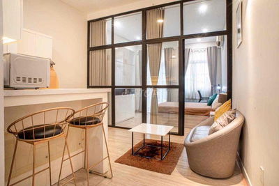 Căn hộ 1PN full nội thất thuận tiện di chuyển qua Vincom Đồng Khởi,...