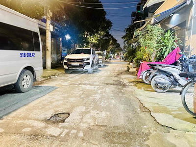 G.ỈAM SỐC  NỬA TỶ - NHÀ 4 TẦNG Xe TẢI TÂN BìNH