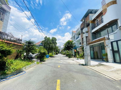 ĐẤT BT RẺ NHẤT BÊN SÔNG PHẠM VĂN ĐỒNG -  198M2 NGANG 11M SAU GIGA MALL