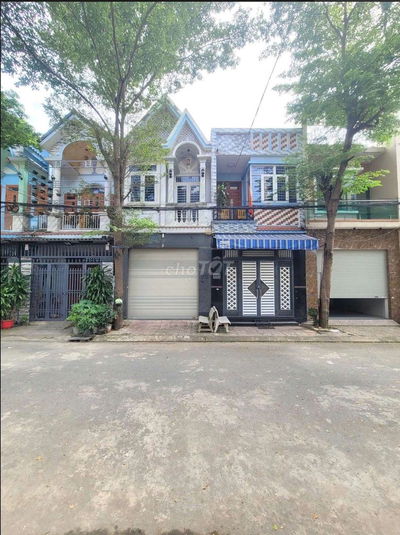 Nhà phố kdc Phú Hồng Thịnh gần vòng xoay An Phú Thuận An(Tphcm Mới)