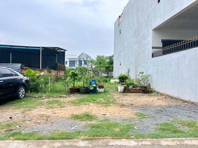 Tôi đang cần bán lô đất phường tân triều gần cây xăng Đức Hưng