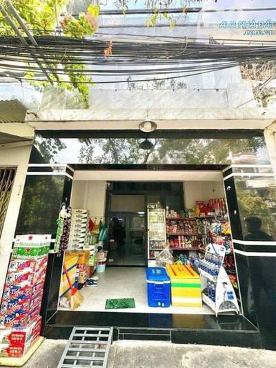 Cô Tâm bán căn nhà mặt đườnh kinh doanh , đang cho thuê 8tr/tháng , Bình Chánh