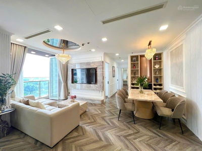 Bán CC đẹp tại Vinhomes Central Park, 14,35 tỷ NTCB- 16ty full nt ,114m2, 116m2 3PN, 2WC, view đẹp