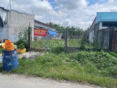 Cần bán nhanh miếng đất 420m2 giá 850tr có thổ cư sẵn