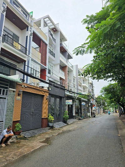 Bán nhà hẻm 4m, Lâm Văn Bền, quận 7. Dt 92m2. Giá 7 tỷ