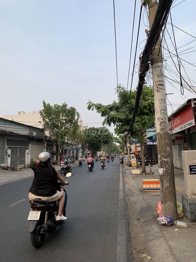 Bán nhà Nát 95m2 Tiện xây Mới Phòng Trọ-CHDV SHR Không Qui Hoạch P7 Q8